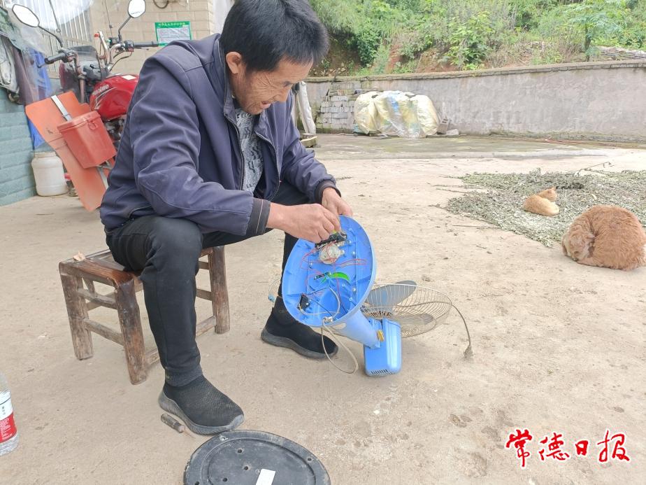 郭誉福修理电器2.jpg